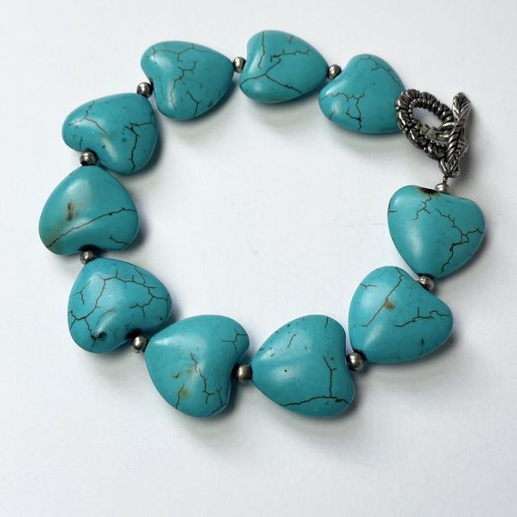 Unbranded Jewelry - 10 Heart Shaped Turquoise Dyed Howlite Beaded Bracelet Silver Tone Spacer Beads